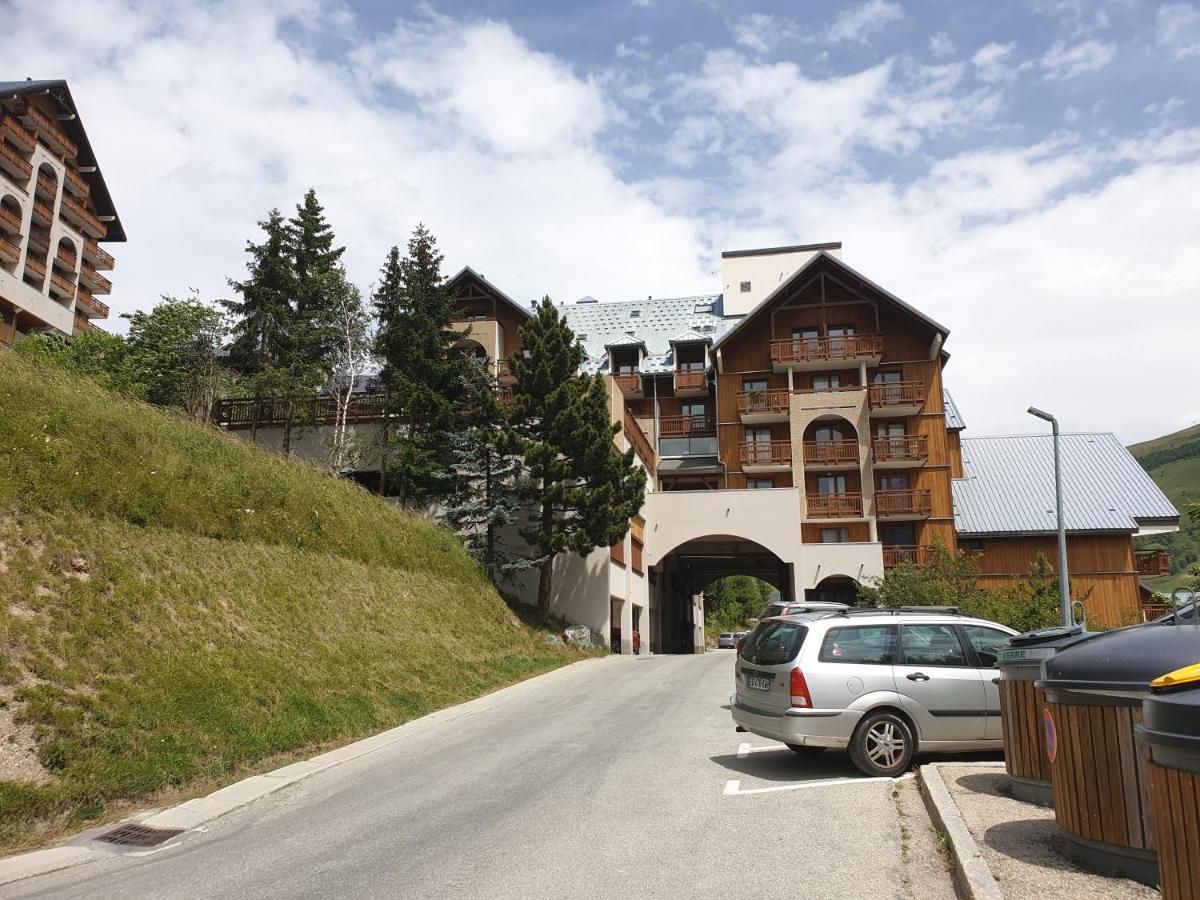 Studio Ski Apartment Лес дьо Алпс Екстериор снимка