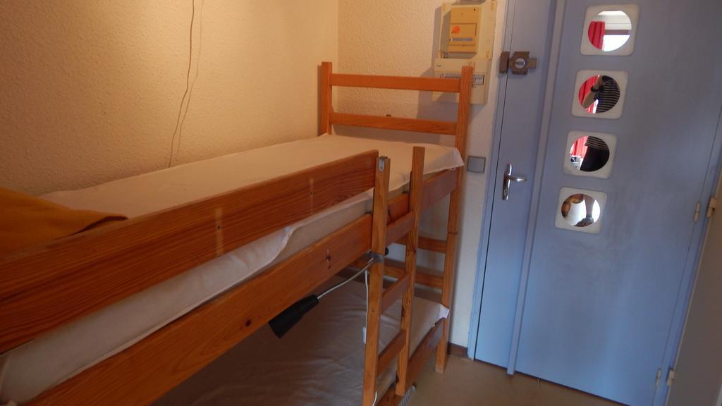Studio Ski Apartment Лес дьо Алпс Екстериор снимка